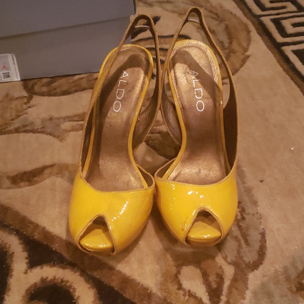 Aldo Yellow heels